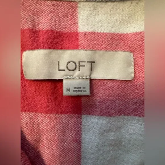 LOFT Pink & Red Plaid Cozy Shirt | Button-Up Flannel | Size Medium Fall Layering - Picture 7 of 8